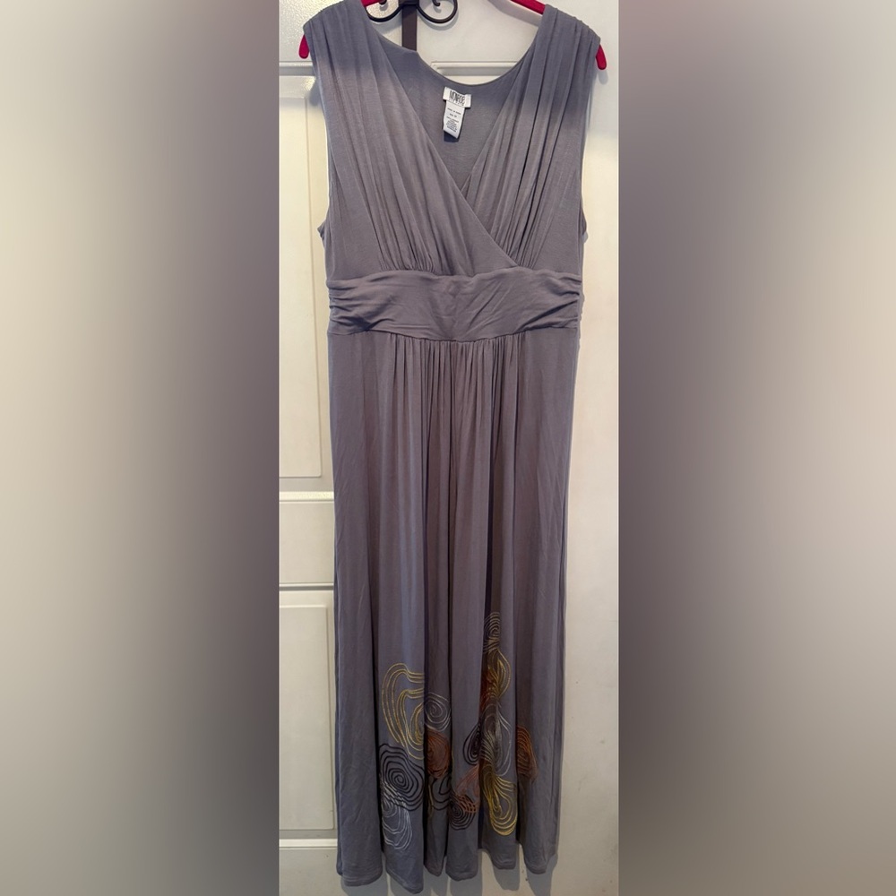 Gray Maxi Sleeveless Dress with Embroidered Hem